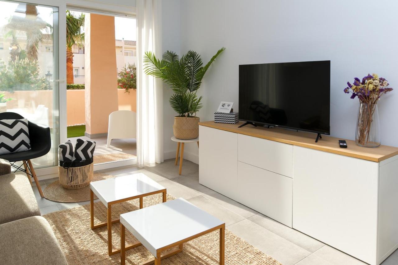 Surf Apartment - Wifi - Parking - Swimming Pool - Patio - Garden Tarifa Exterior photo