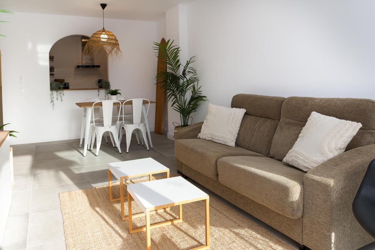 Surf Apartment - Wifi - Parking - Swimming Pool - Patio - Garden Tarifa Exterior photo